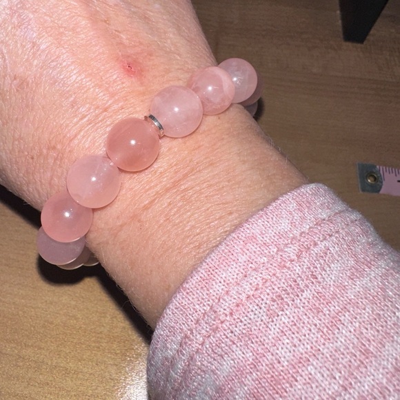 Pink quartz stretch bracelet by Jay King - Picture 6 of 9